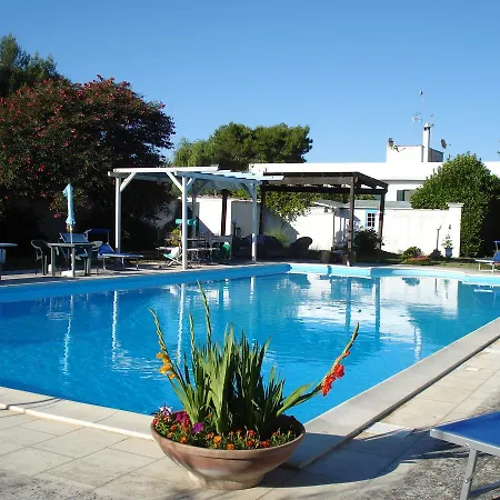 Breezes Bed & Breakfast Conca Specchiulla