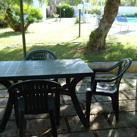 Breezes Bed & Breakfast Conca Specchiulla