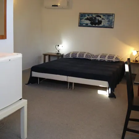 Bed & Breakfast Breezes