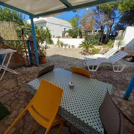 Breezes Bed and breakfast 4*