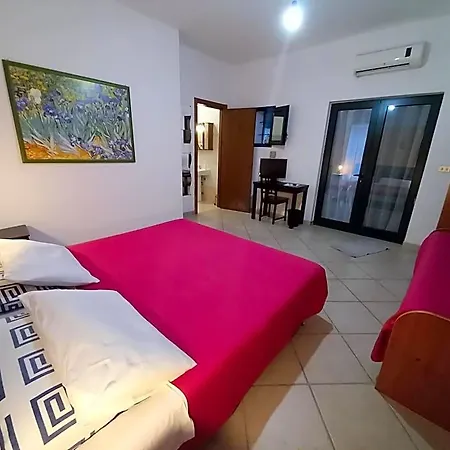 Oda ve Kahvaltı Breezes 4*