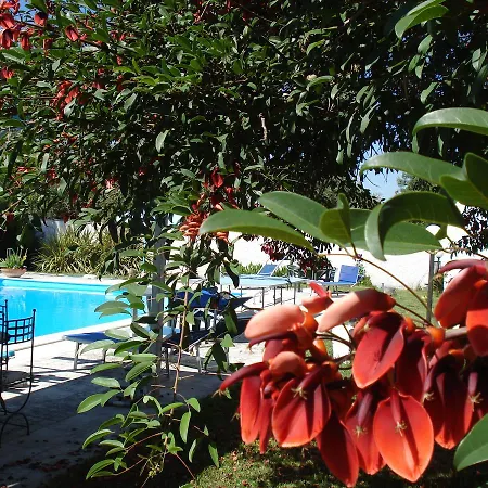 Frühstückspension Breezes 4*