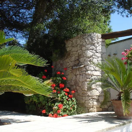 Breezes Bed & Breakfast