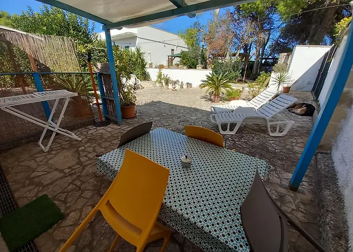 Breezes Bed & Breakfast 4*