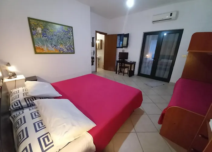 Bed & Breakfast Breezes 4*