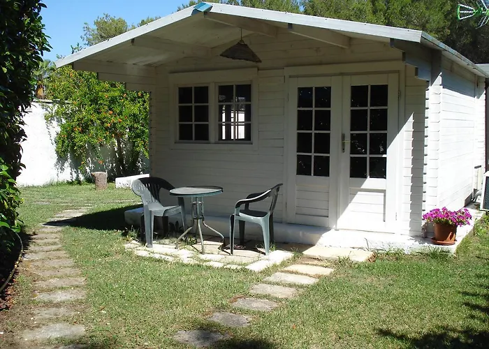 Bed & Breakfast Breezes 4*